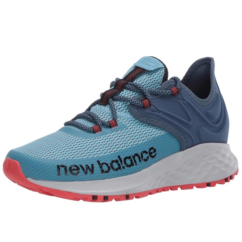 NWOT new balance roav trail sneaker
